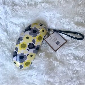 Ellen Tracy Sunglasses Case
